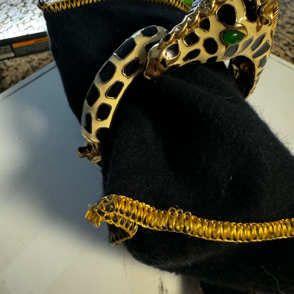 Vintage Ciner Giraffe Bracelet – Iconic Statement Piece